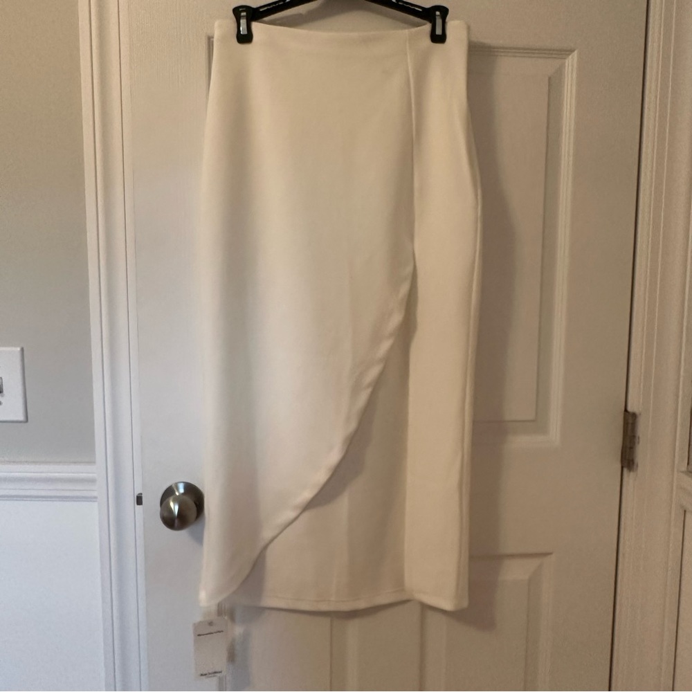 Abercrombie & Fitch White Midi Skirt